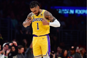 D'Angelo Russell Leads Lakers to Beat Suns
